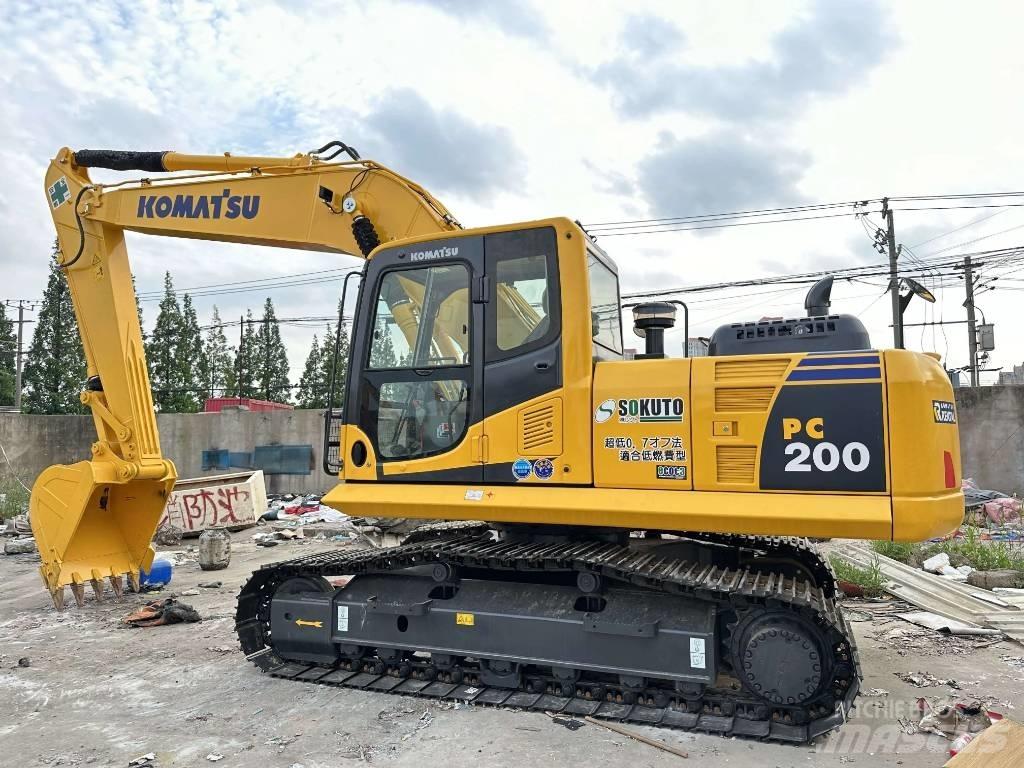 Komatsu PC200-8 Pásová rýpadla
