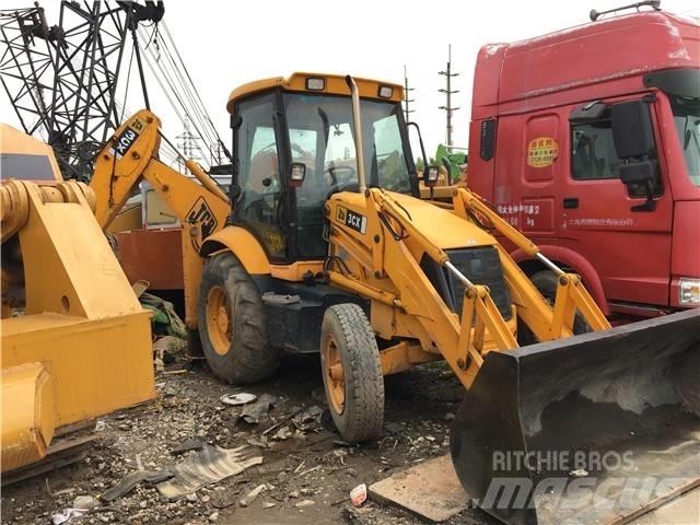 JCB 3CX Rýpadlo-nakladače