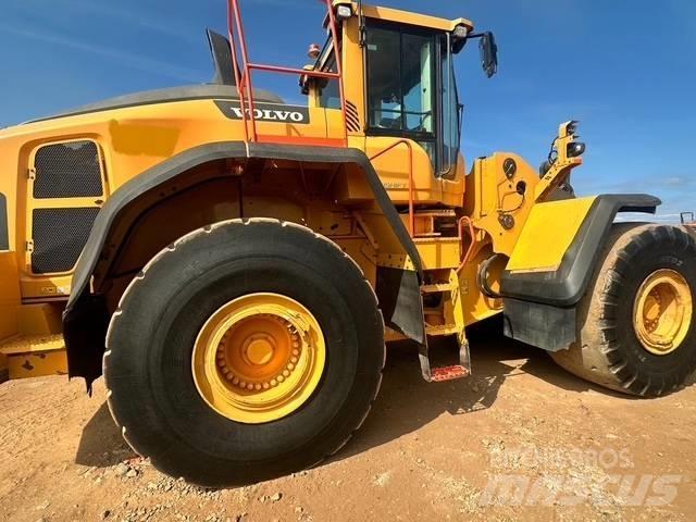 Volvo L 220 H Kolové nakladače