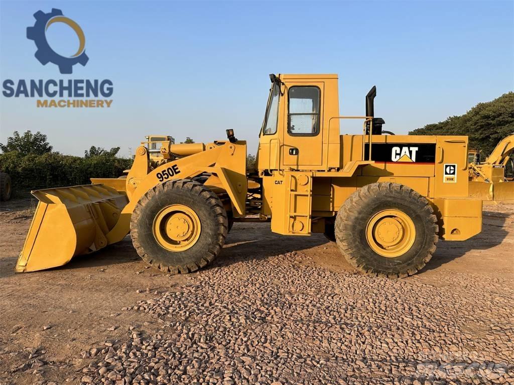 CAT 950 E Kolové nakladače
