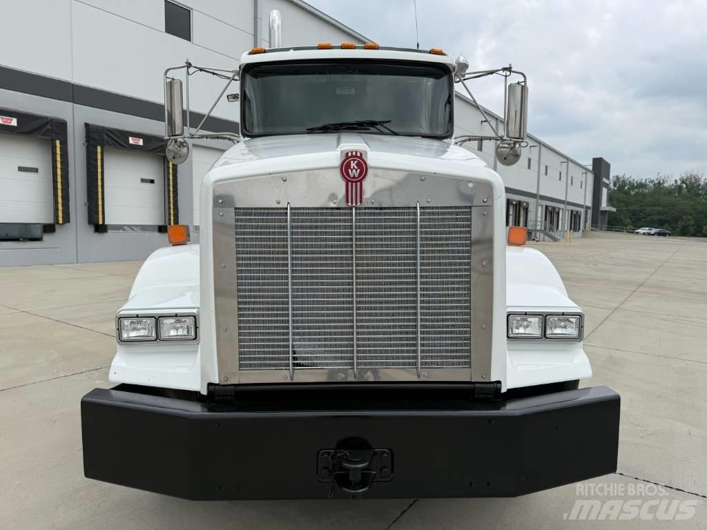 Kenworth T 800 Tahače