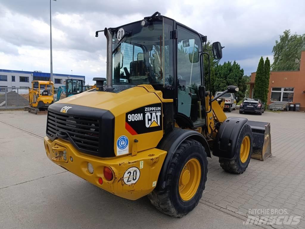 CAT 908M Kolové nakladače
