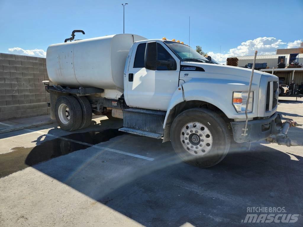 Ford F 650 Cisterny na vodu