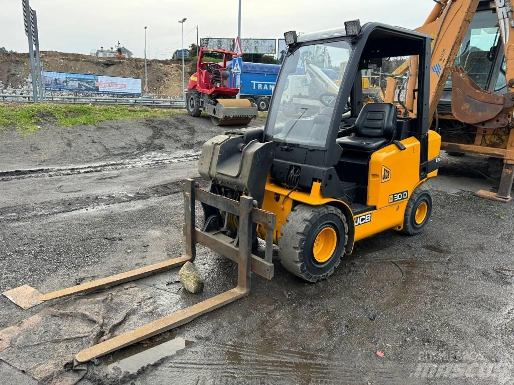 JCB TD30D TELETRUCK Teleskopické manipulátory