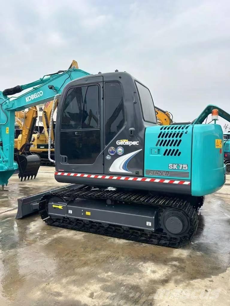 Kobelco SK 75 Pásová rýpadla