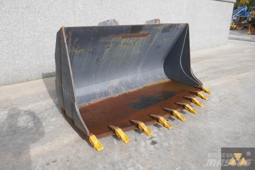 Volvo L120B Bucket Lopaty