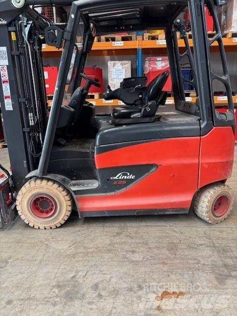 Linde E25/600HL Akumulátorové vozíky