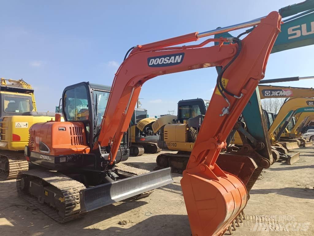 Doosan DX60-9C Pásová rýpadla