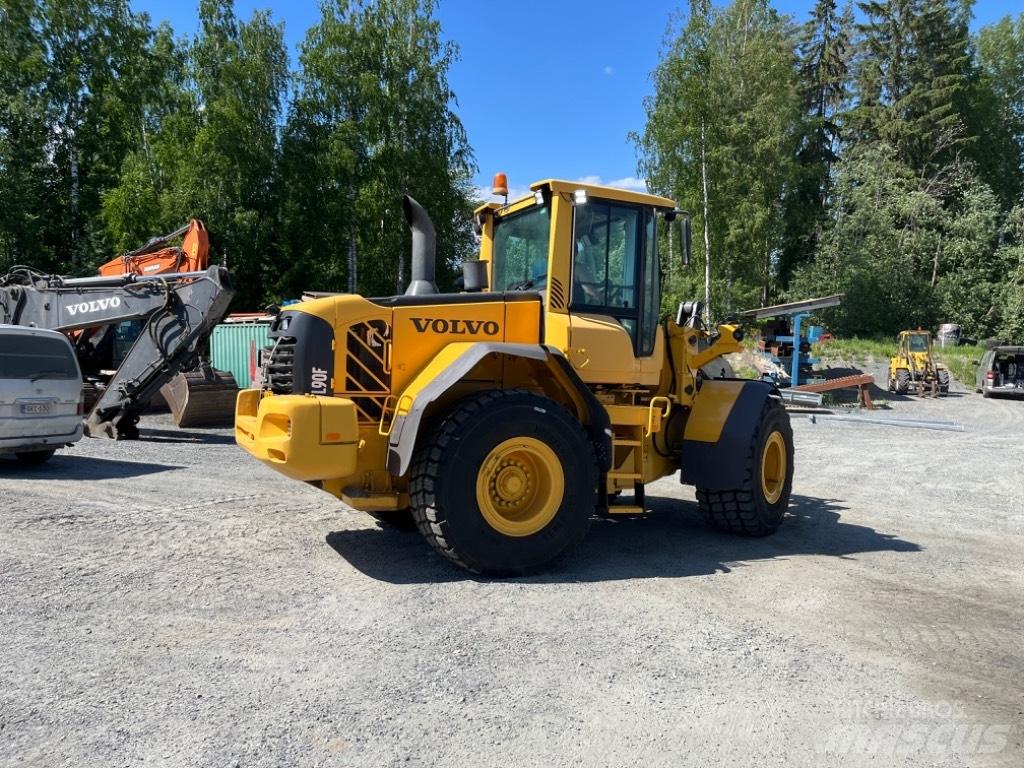 Volvo L 90 F Kolové nakladače
