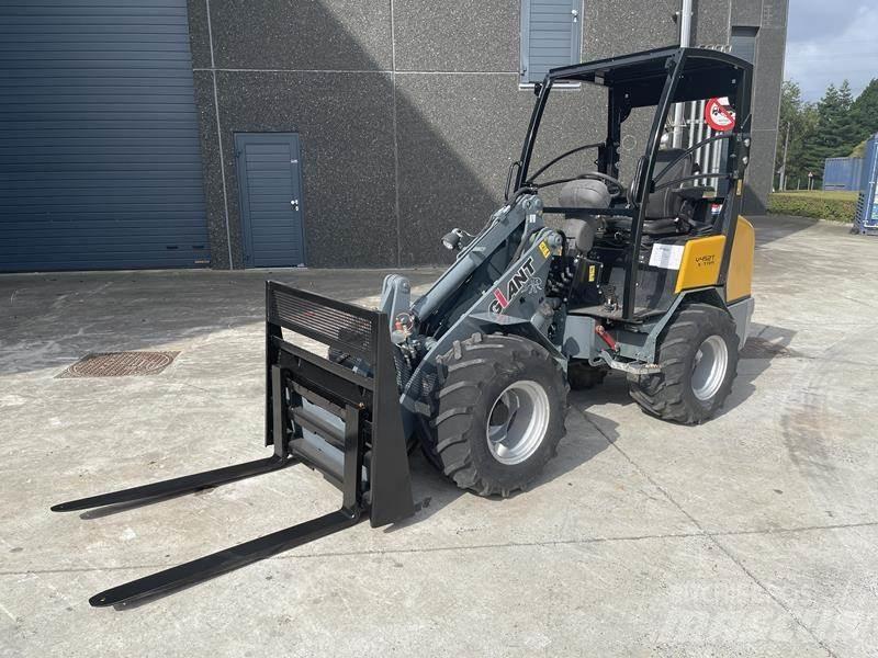 GiANT V 452 T XTRA Kolové nakladače