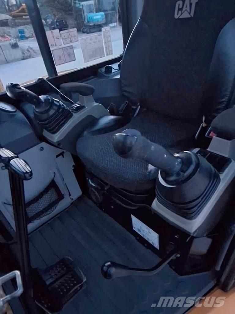 CAT 305E2CR Mini rýpadla < 7t