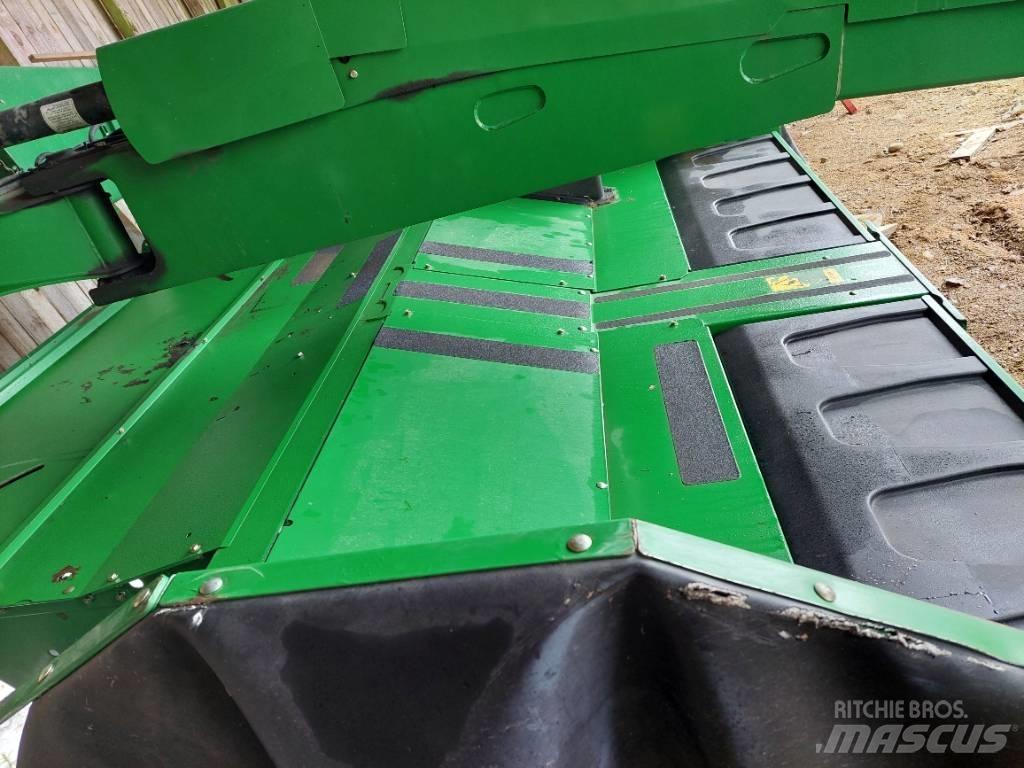 John Deere 730 Kondicionér žacího stroje