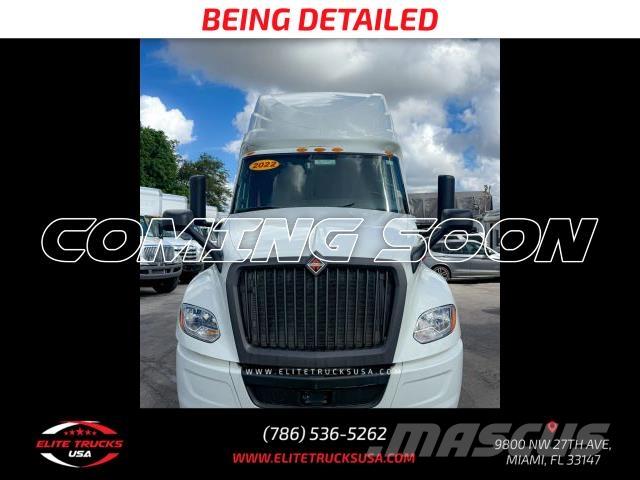 International LT Další