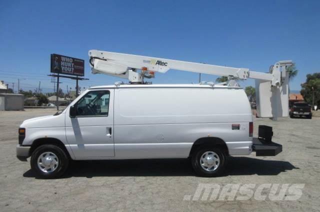 Ford E350 Vyprošťovací vozidla