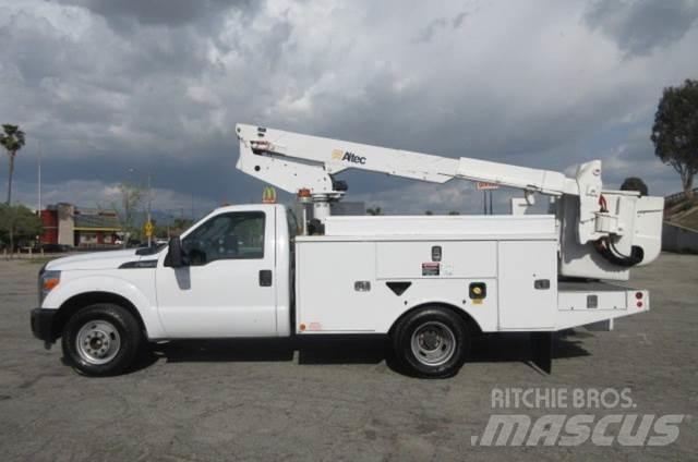 Ford F350 Vyprošťovací vozidla