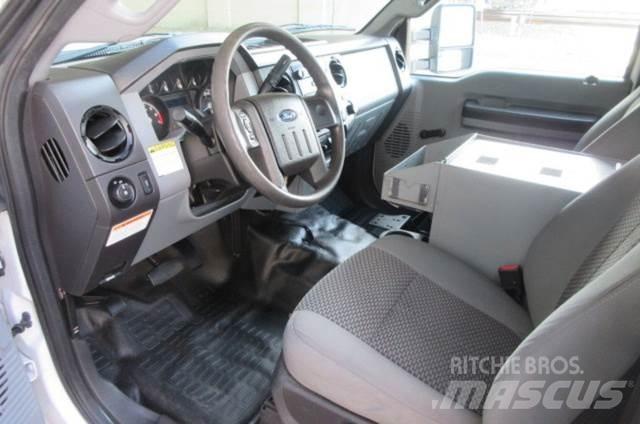 Ford F350 Vyprošťovací vozidla