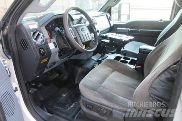Ford F550 Autoplošiny