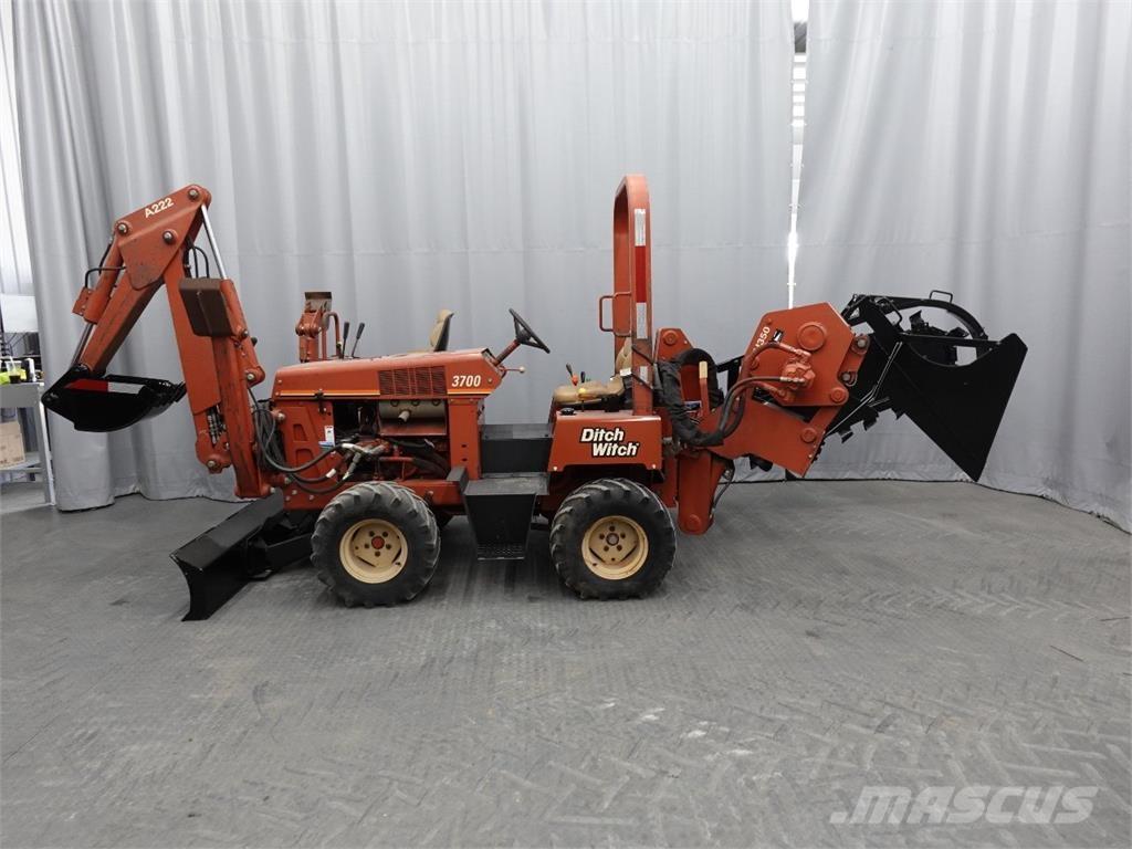 Ditch Witch 3700 Rýhovače