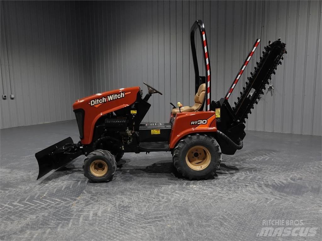 Ditch Witch RT30 Rýhovače