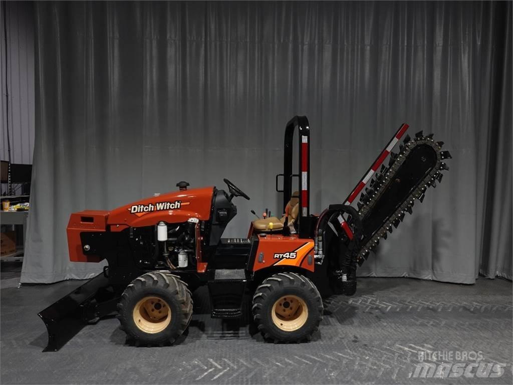 Ditch Witch rt45 Rýhovače