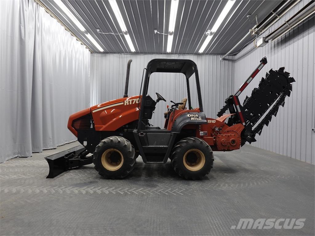 Ditch Witch RT70M Rýhovače