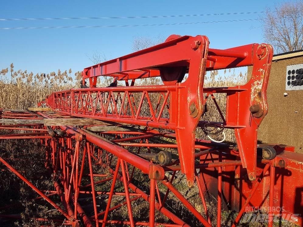 Manitowoc M65W Výložníky a lžíce