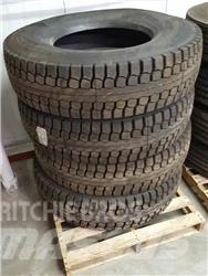 Sumitomo ST908 Pneumatiky, kola a ráfky