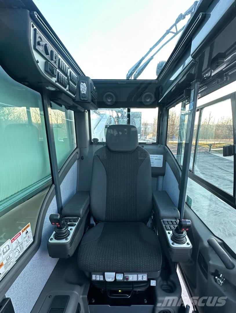 Tadano AC 3.060-1 Univerzální terénní jeřáby