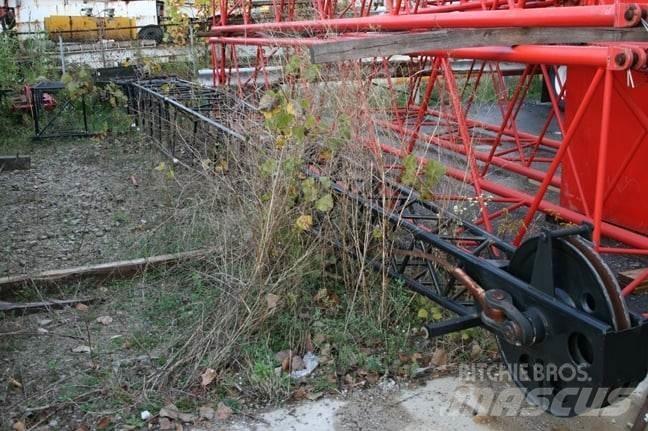 Terex  Výložníky a lžíce