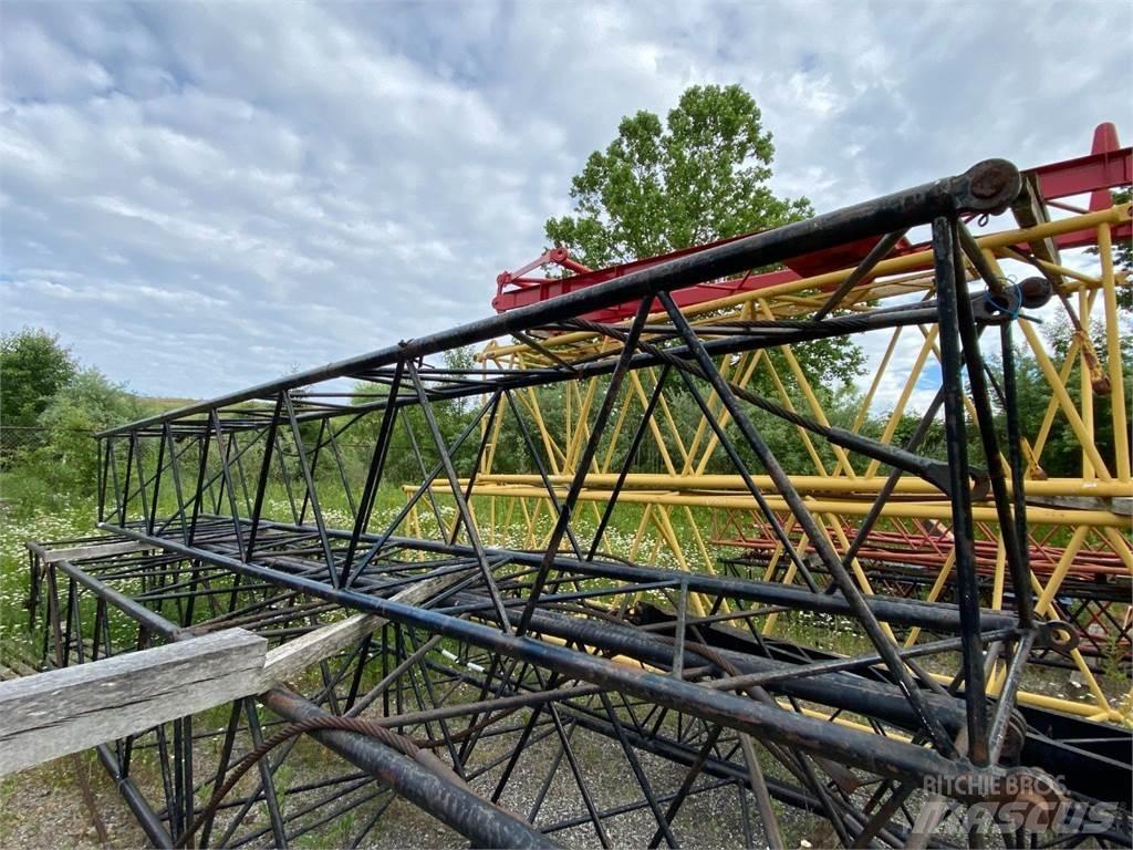 Terex  Výložníky a lžíce
