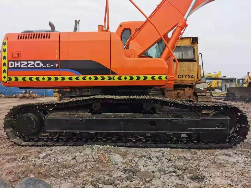 Doosan DH 220 Pásová rýpadla