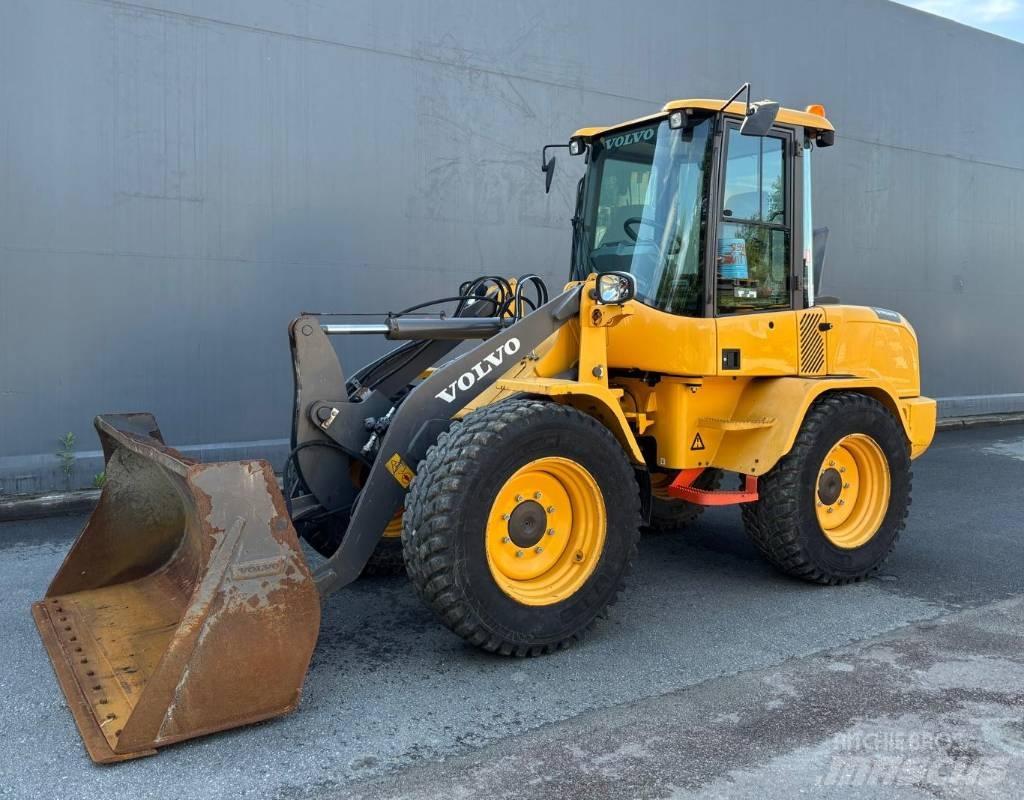 Volvo L 30 GS Kolové nakladače
