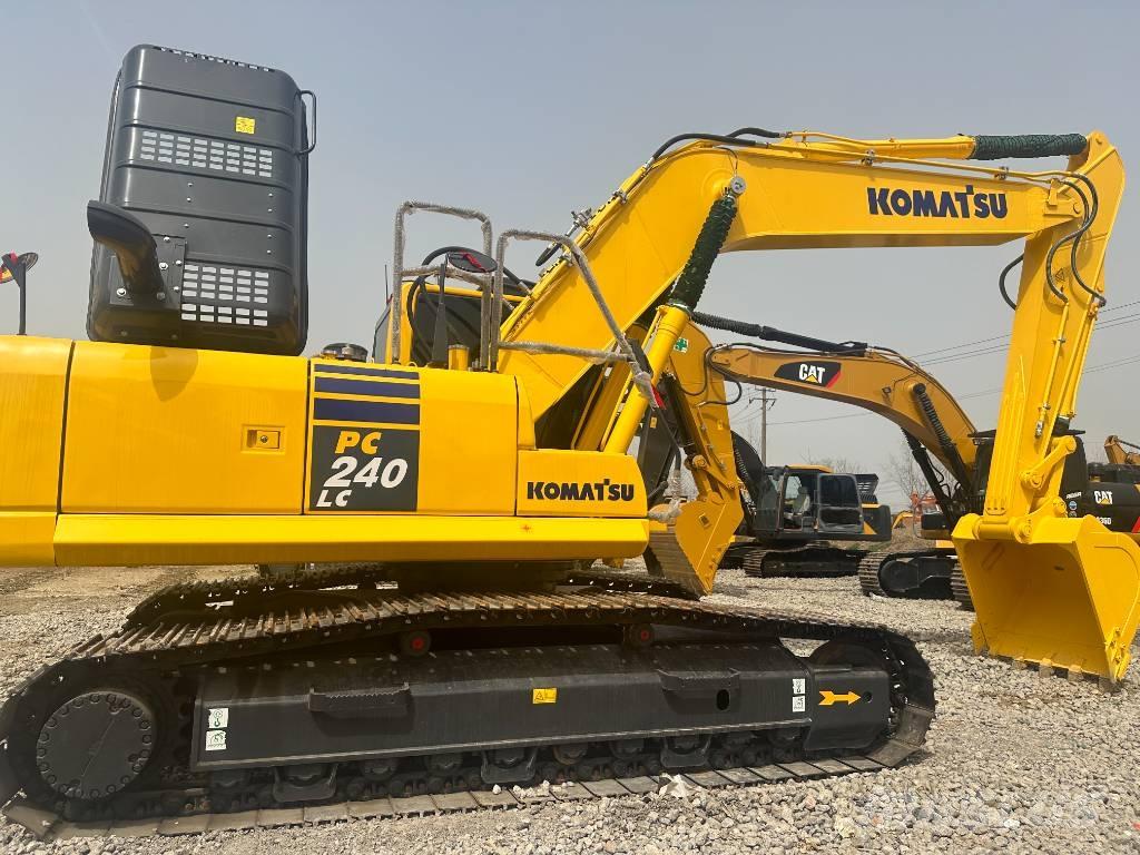 Komatsu PC 240 Pásová rýpadla