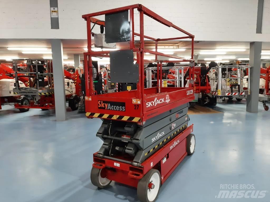 SkyJack SJIII 3226 Nůžková zvedací plošina