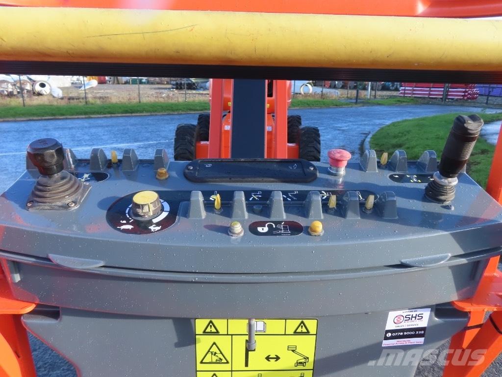 JLG 660 SJ Teleskopické plošiny