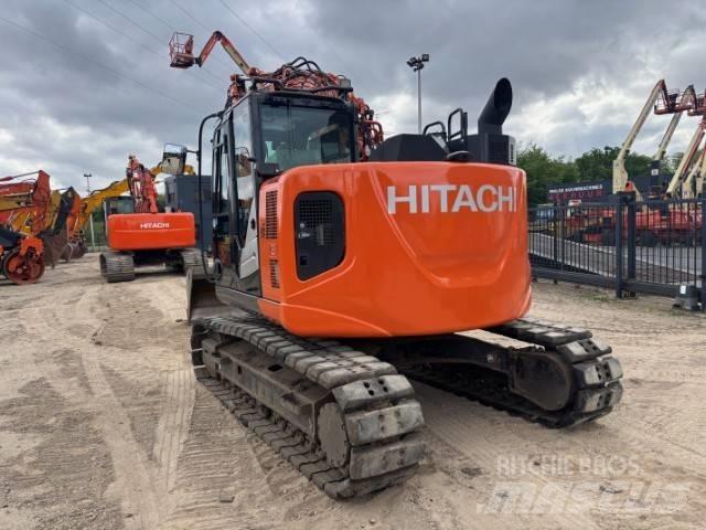 Hitachi ZX 135 US-6 Pásová rýpadla