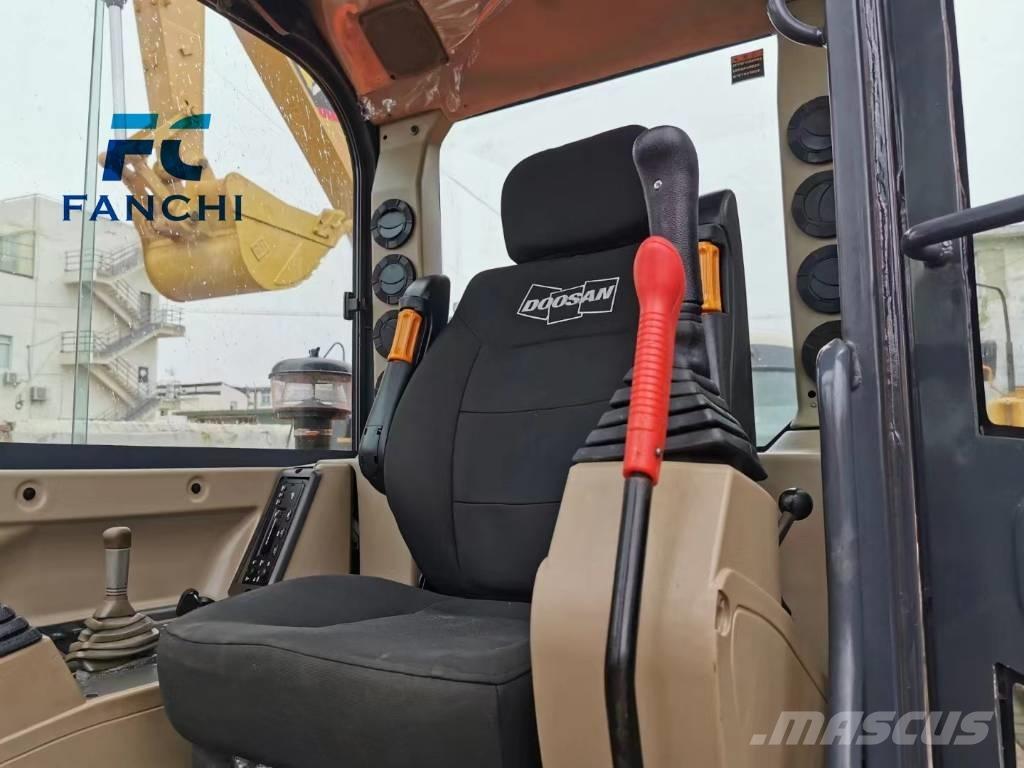 Doosan DH 60-7 Pásová rýpadla