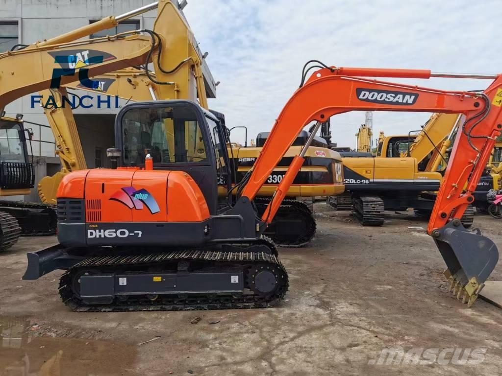 Doosan DH 60-7 Pásová rýpadla