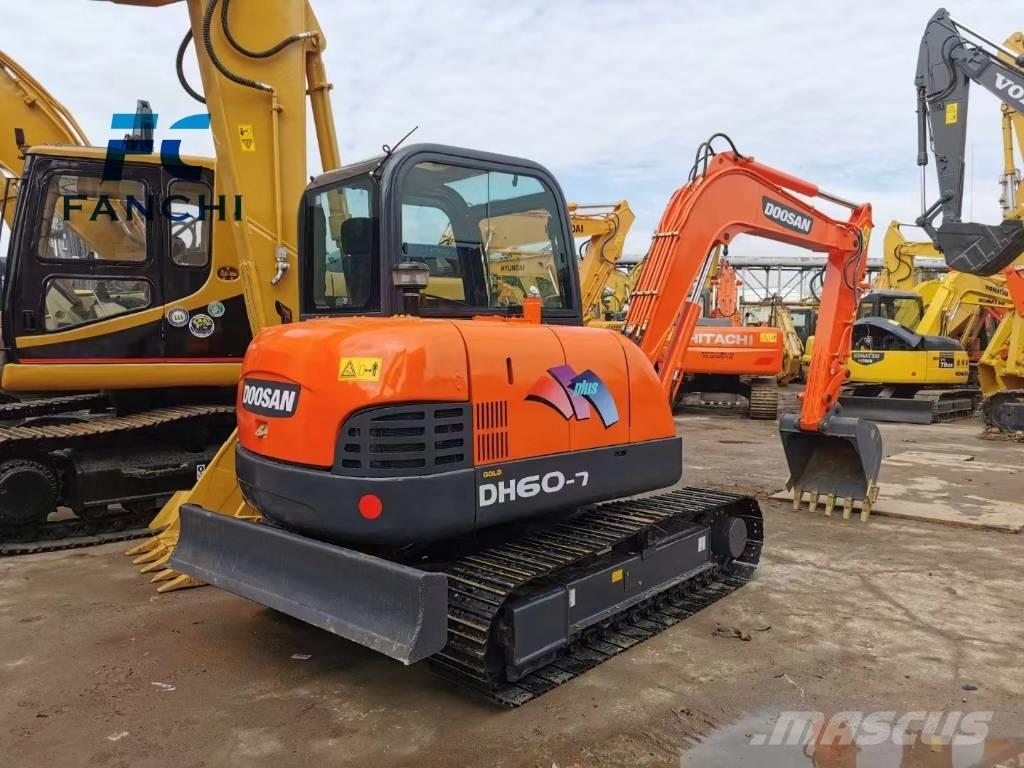 Doosan DH 60-7 Pásová rýpadla