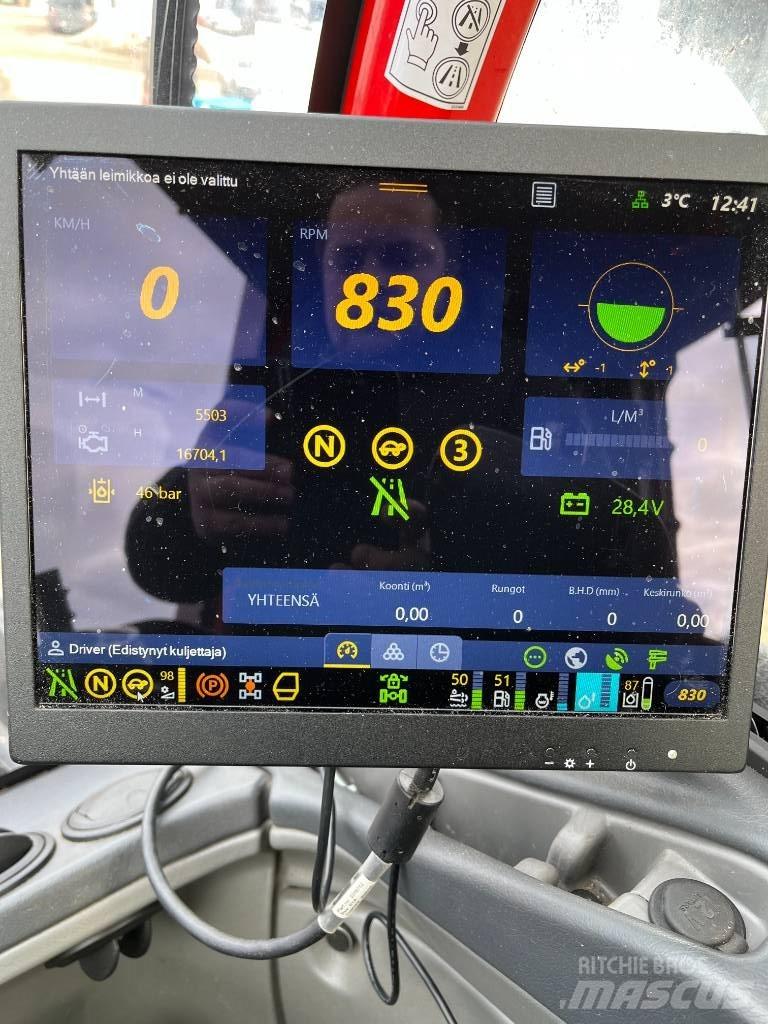 Komatsu 911.7 Harvestory