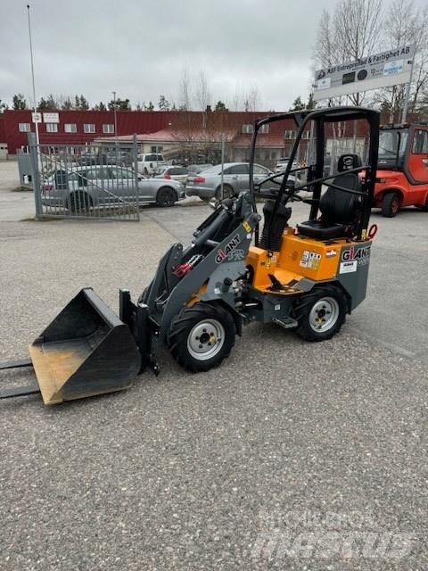 GiANT G 1200 Mininakladače