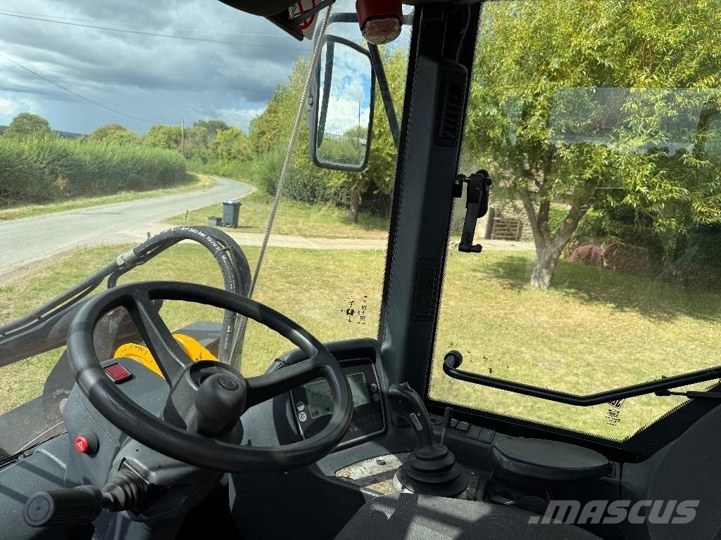 JCB 416 HT Kolové nakladače