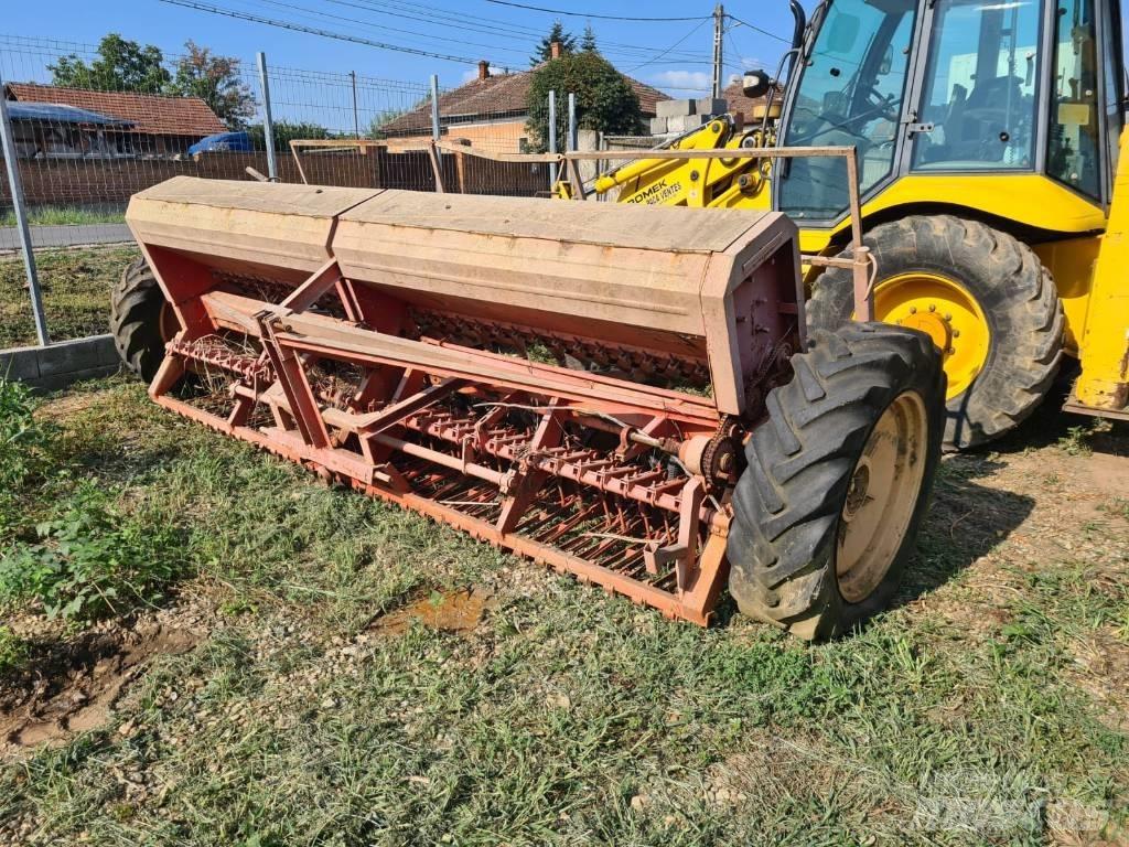 Kuhn 4M Kombinované secí stroje