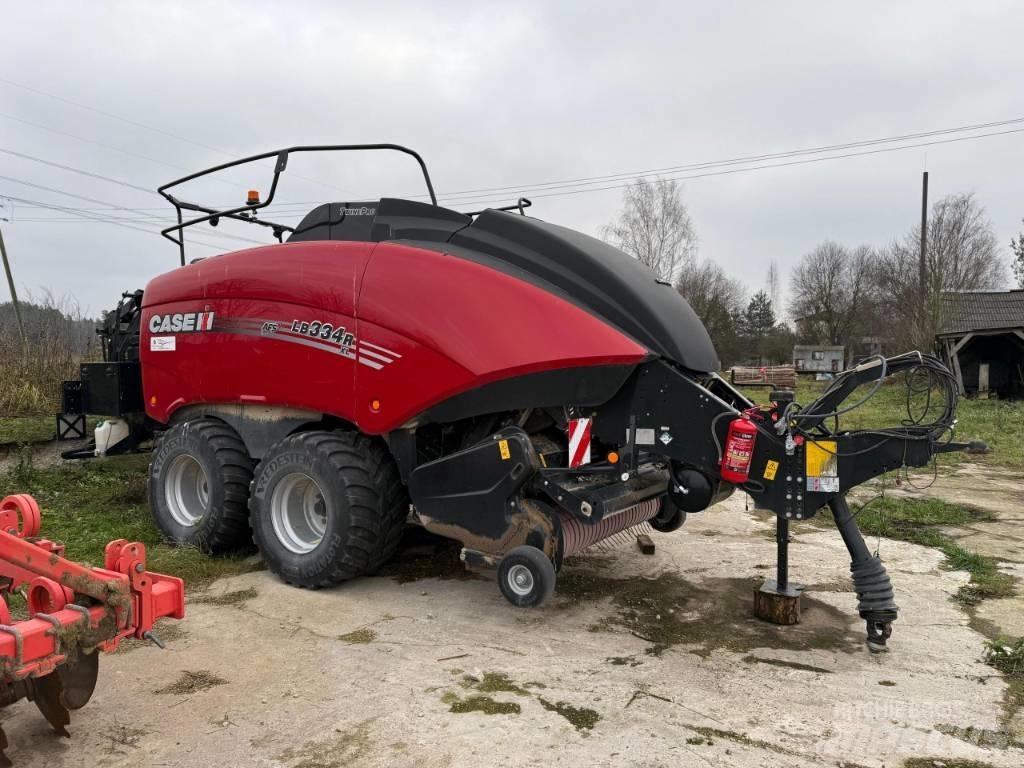 Case IH LB 334 XL Lis na hranaté balíky