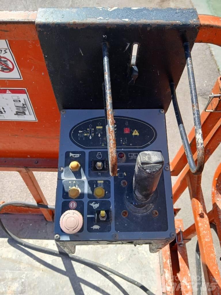 JLG 3394 RT Nůžková zvedací plošina