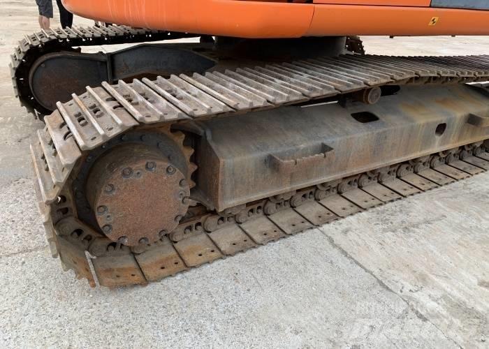 Hitachi ZX 125 Pásová rýpadla