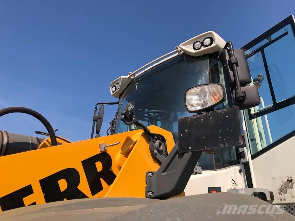 Liebherr L 566 Kolové nakladače