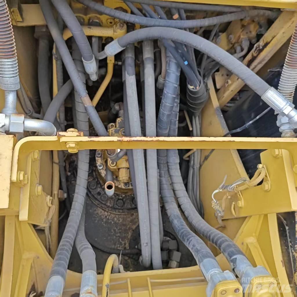 CAT 315 D Pásová rýpadla