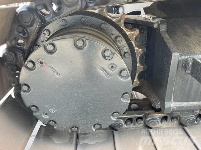 Hitachi ZX 135 US Pásová rýpadla