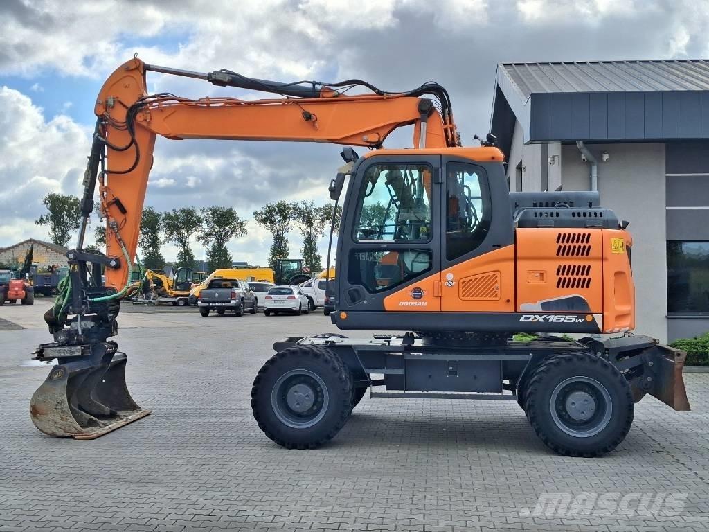 Doosan DX 165 W-5 Kolová rýpadla
